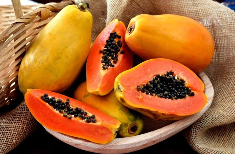 Bà đẻ ăn được quả đu đủ