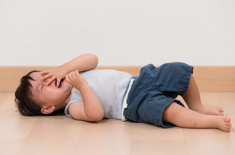 Nguyên nhân bé 2 tuổi ăn không tiêu bị nôn do rối loạn tiêu hóa