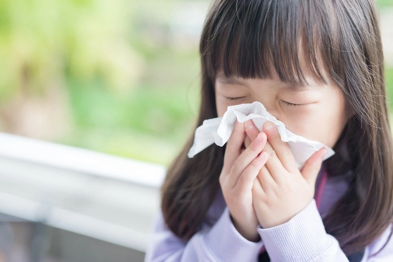 Bé 4 tuổi biếng ăn do không khỏe