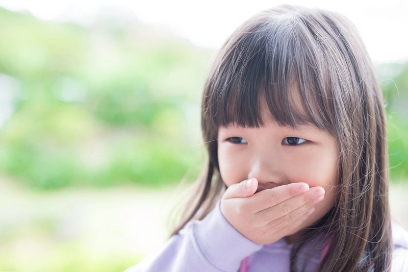 Bé bị ho có đờm do đâu