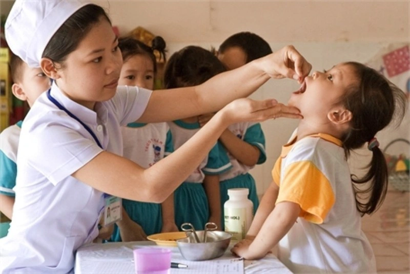 Bổ sung vitamin a cho bé