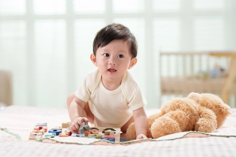 Sự phát triển của bé 10 đến 12 tháng