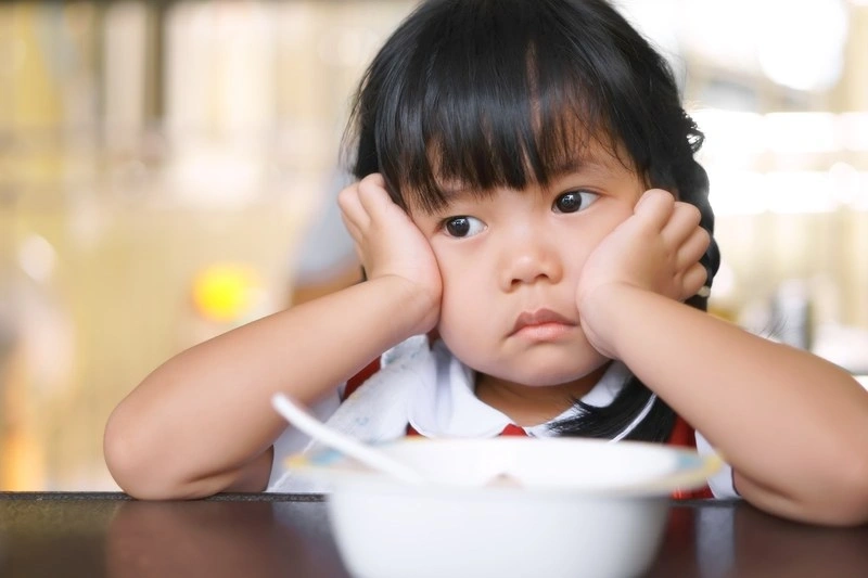 Trẻ 3 tuổi biếng ăn suy dinh dưỡng