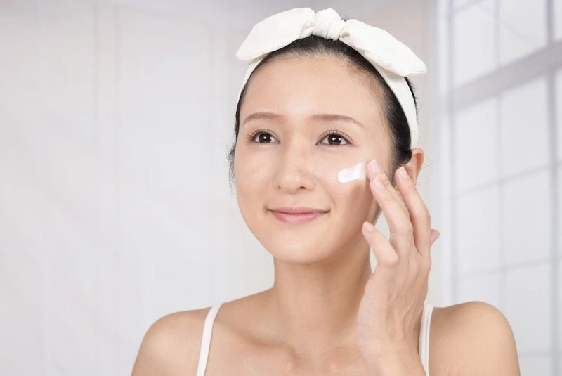 Chăm sóc da cho bà bầu 3 tháng đầu
