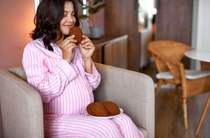 Nguyên tắc chọn đồ ăn vặt cho bà bầu
