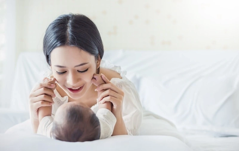 cách massage cho trẻ sơ sinh ngủ ngon