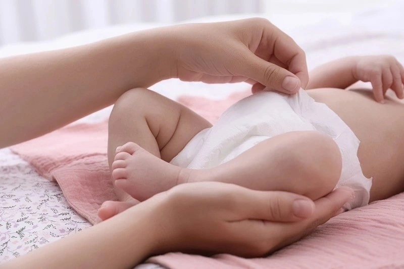 Làm sao biết sữa mẹ ít hay nhiều? Nhận thấy qua số lượng tã