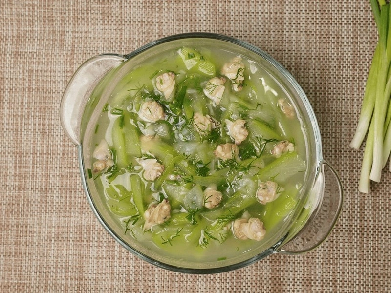 các món canh bổ máu cho trẻ 