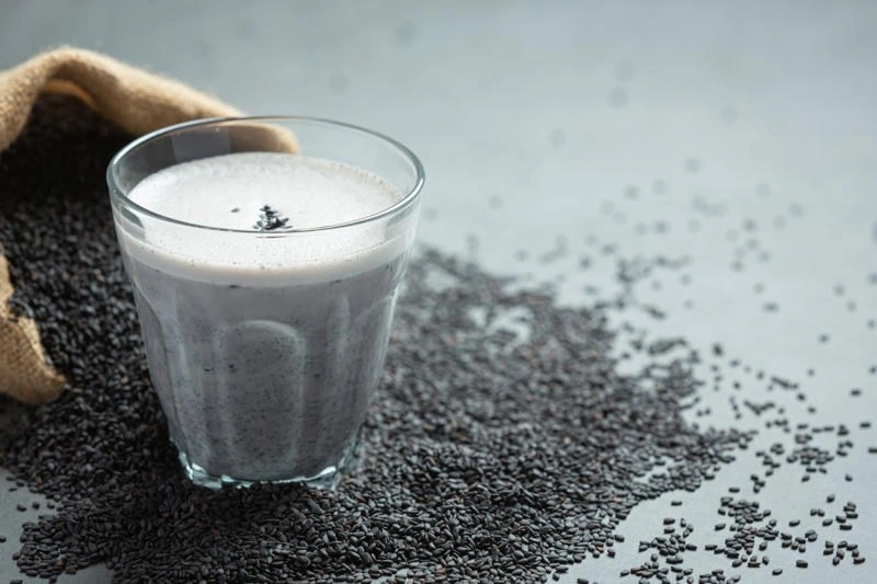Nước vừng đen lợi sữa sau sinh