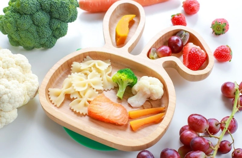 Chế độ ăn của trẻ 20 tháng cần đảm bảo đa dạng và đủ chất