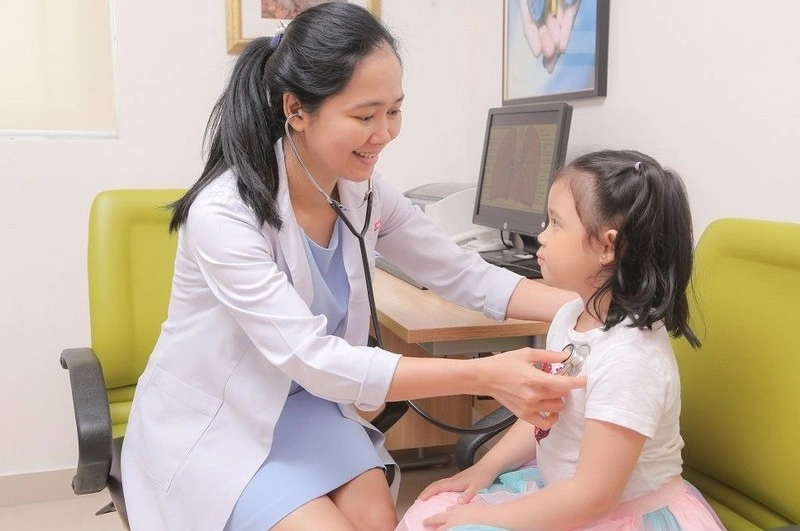 trẻ bị kiết lỵ nên làm gì