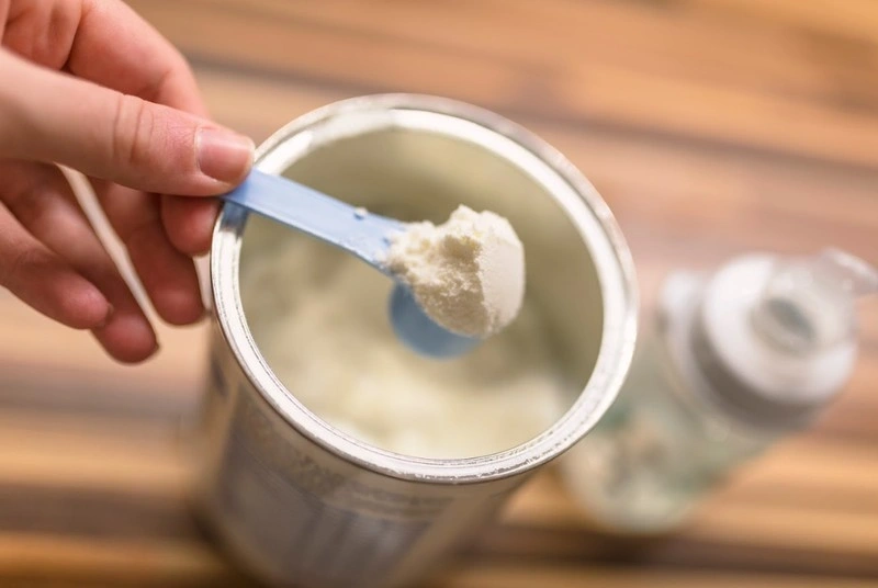Đổi sữa mới bé bị tiêu chảy do đâu