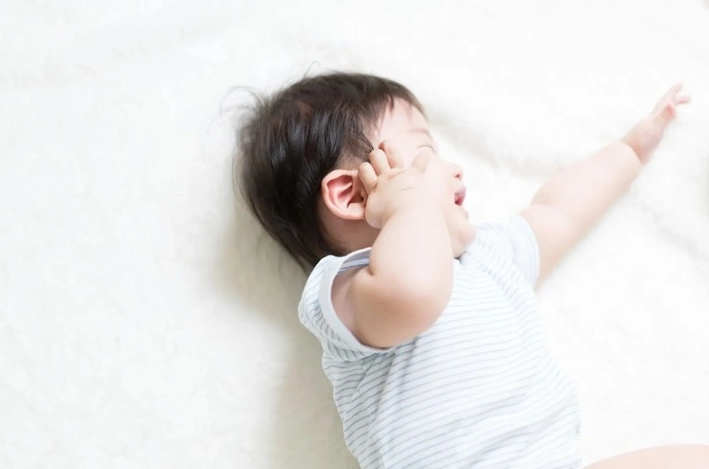 Bé ho nhiều về đêm không sốt có sao không
