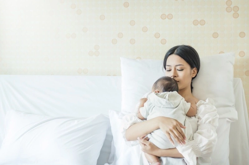 Nguyên nhân trẻ sơ sinh khóc thét từng cơn có thể do đau bụng Colic