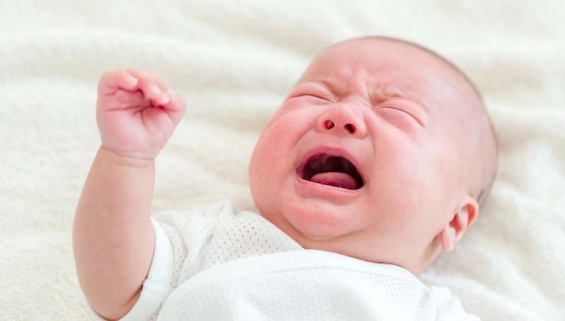 Vì sao trẻ sơ sinh bị ọc sữa nhiều lần trong ngày