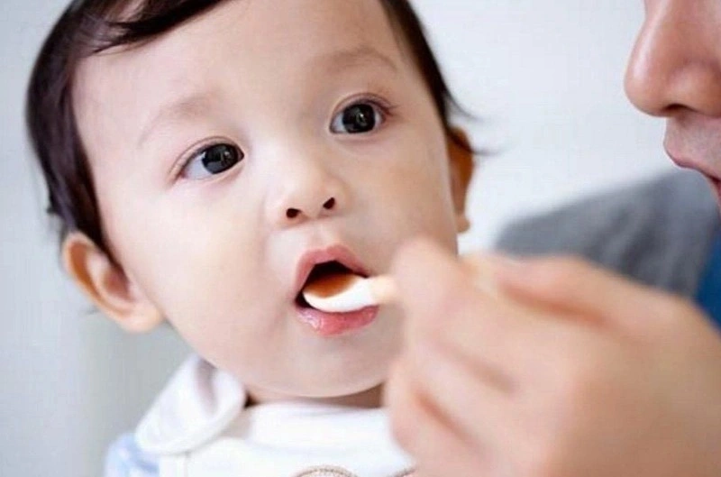 Trẻ uống kẽm có bị táo bón không đó là không nếu dùng đúng cách